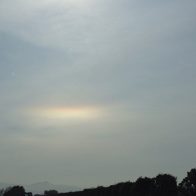 Rainbow cloud, very faint though. Going to be a lucky day today?