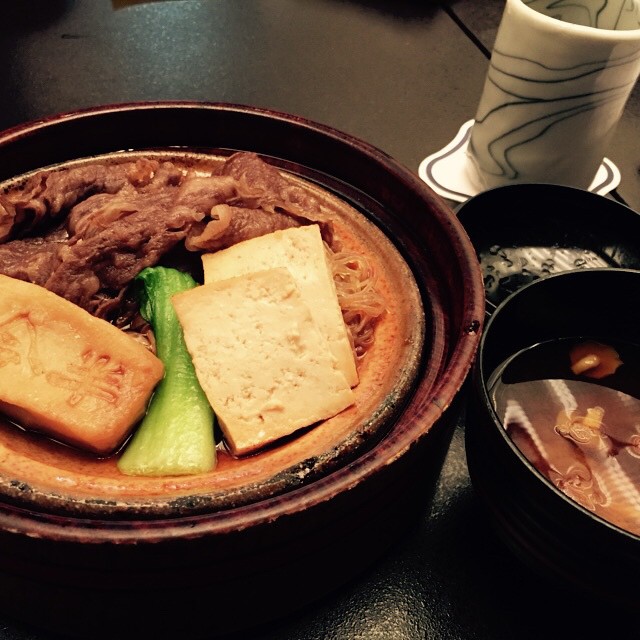 今日のお昼は今半。肉フワフワでした。