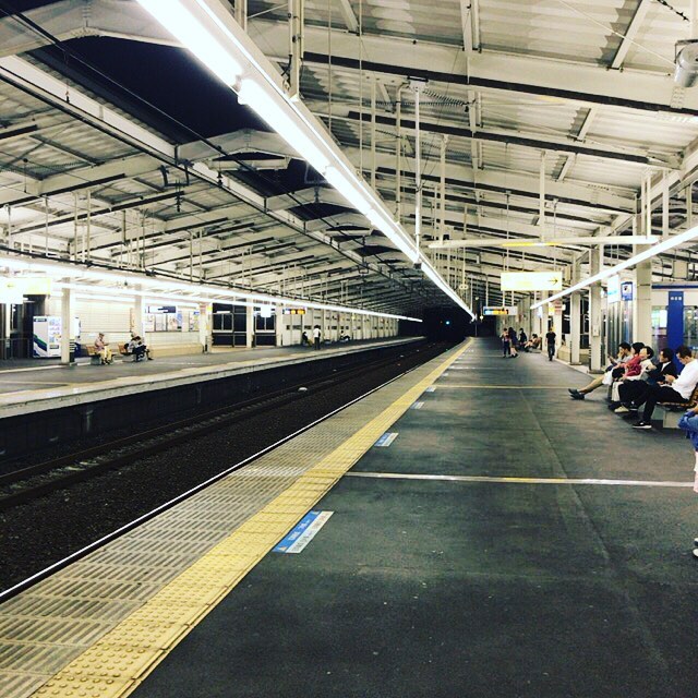 初めて利用する駅。#今日の一点透視法