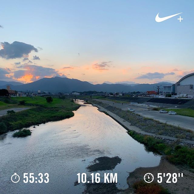 友人宅でのご飯お呼ばれの前にひとっ走り。A run before going to a dinner at my friend‘s place. 　#今日の一点透視図法